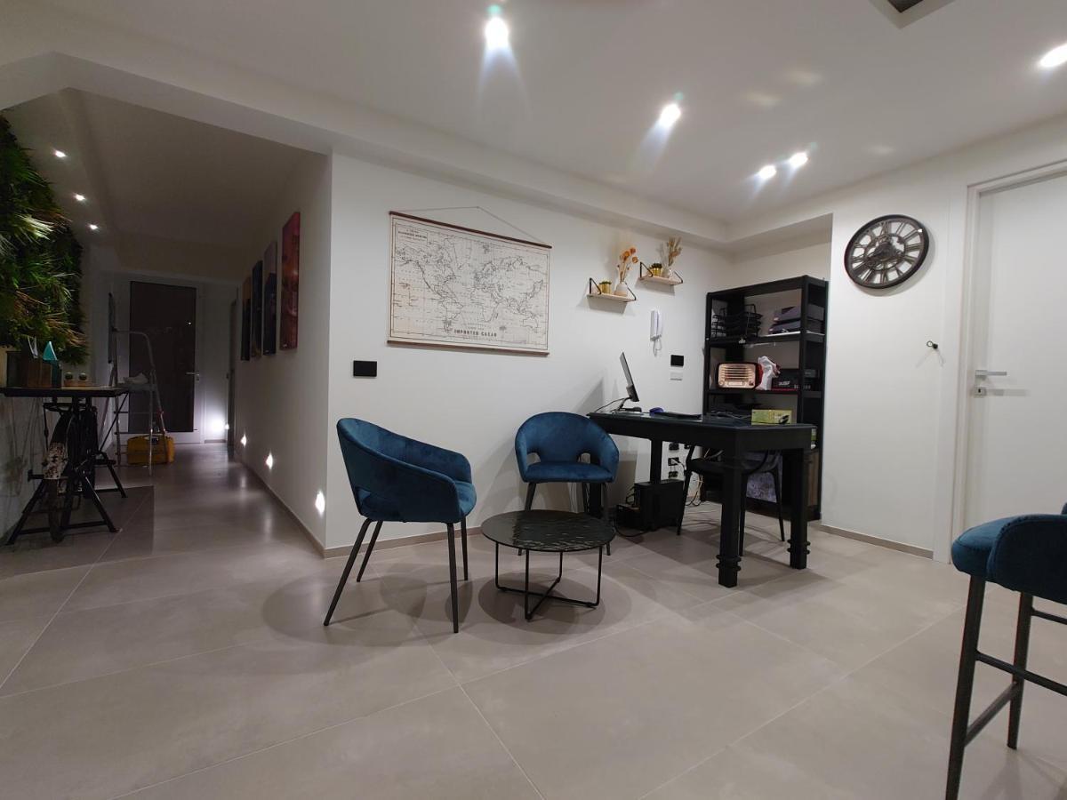 Don Turi - Charming Room Giardini Naxos Exterior foto